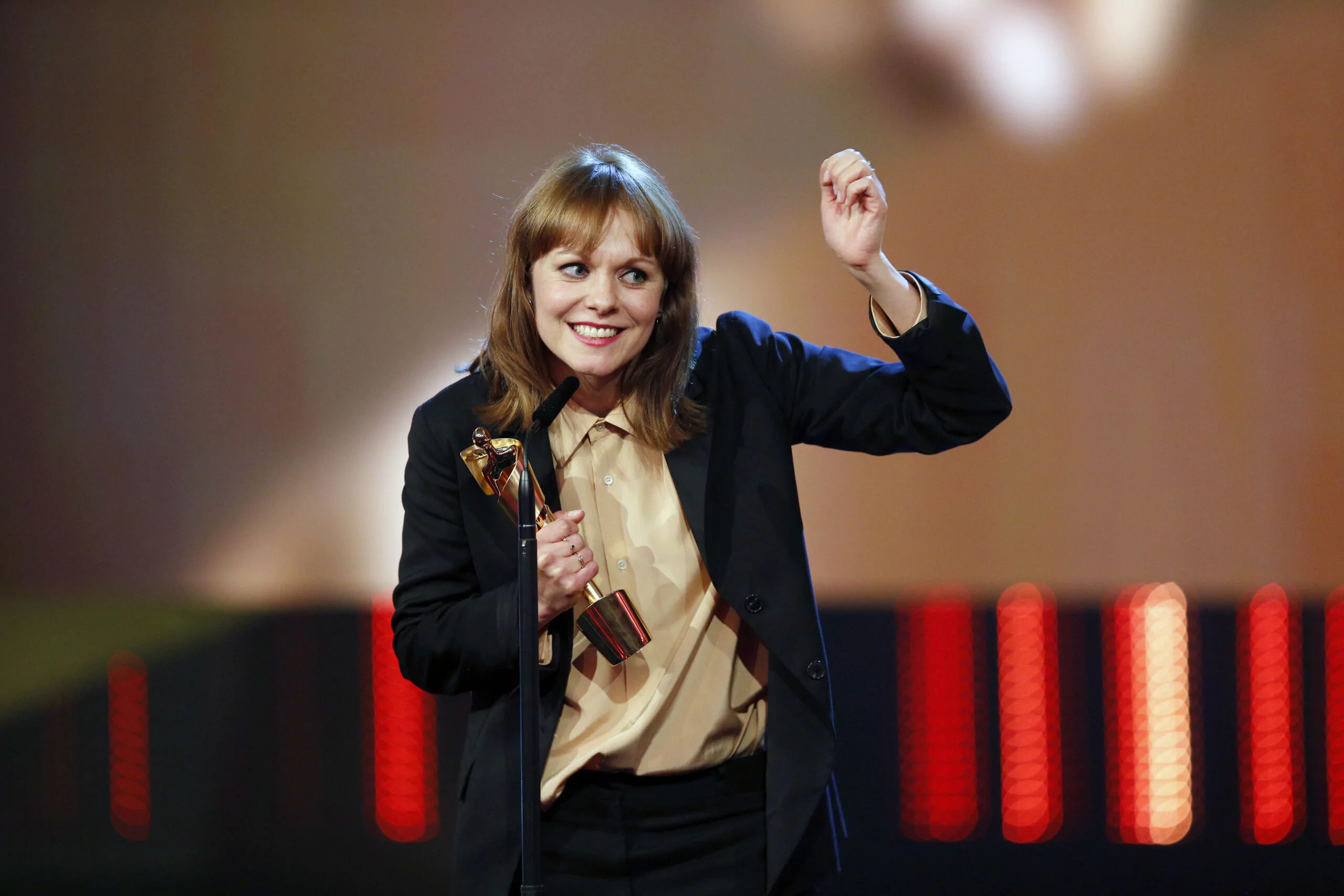 Maren Ade gewinnt den Preis als bester Regisseur für den Film "Toni Erdmann"